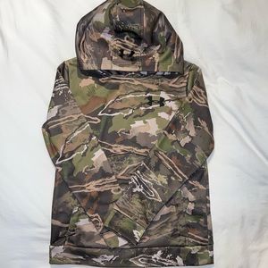 Boys Under Armour hoodie